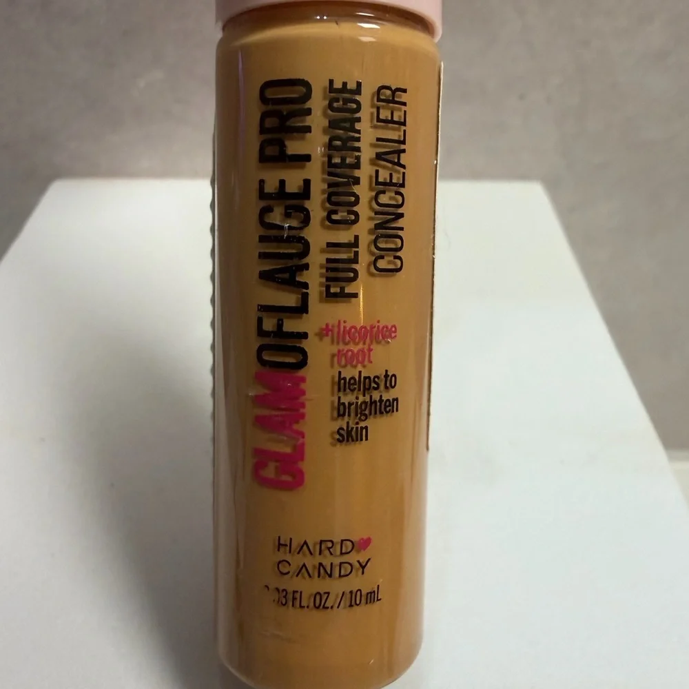 🩷5/$10 Hard Candy Glamoflauge Pro Concealer - Tan
